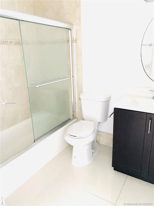 Recently Rented: $1,925 (3 beds, 2 baths, 1420 Square Feet)