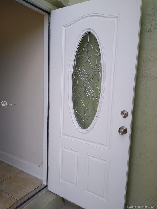 最近租的: $1,250 (1 贝兹, 1 浴室, 1173 平方英尺)