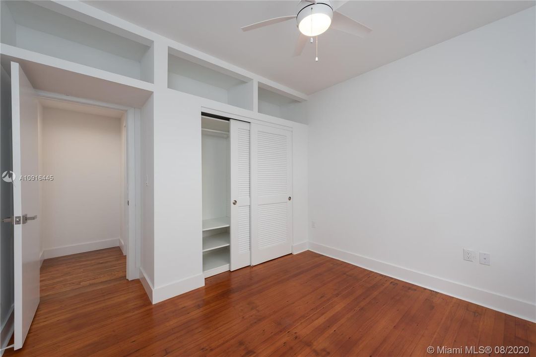 Recently Rented: $1,950 (1 beds, 1 baths, 593 Square Feet)