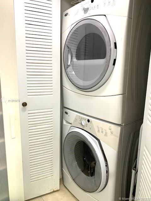 Recently Sold: $125,000 (1 beds, 1 baths, 615 Square Feet)