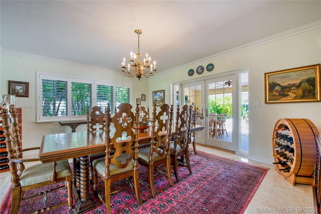 Large Formal Dining
