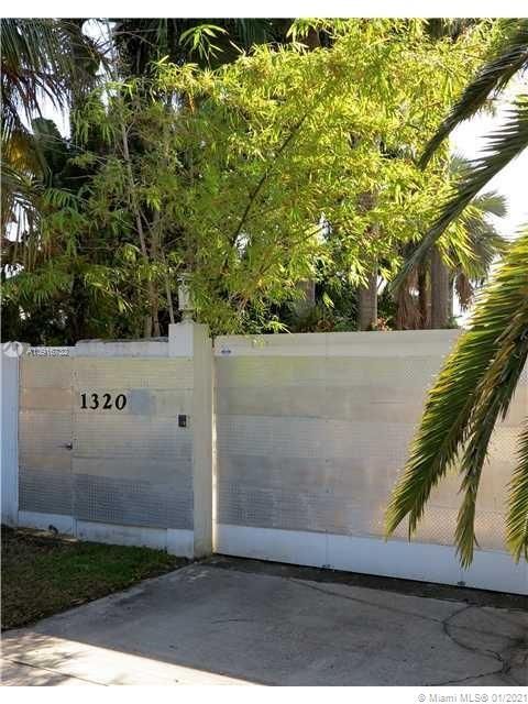 Недавно продано: $8,150,000 (0.25 acres)