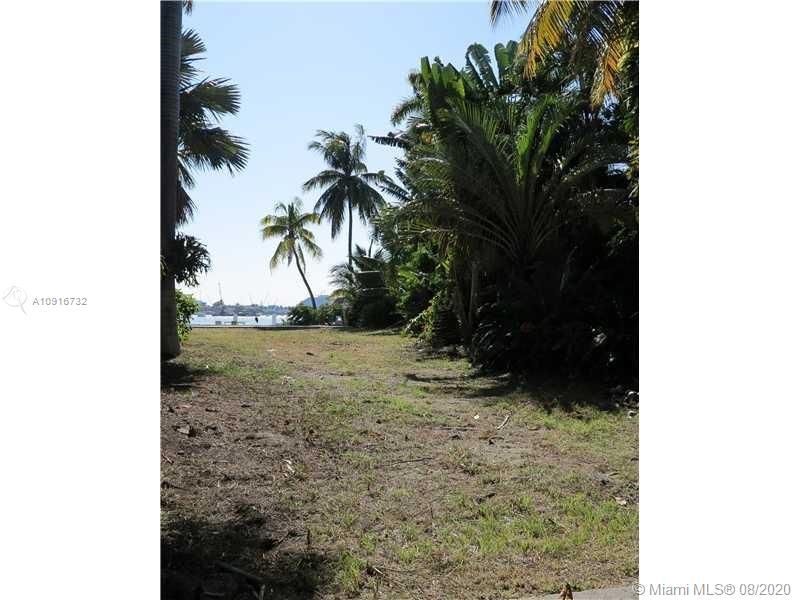 Недавно продано: $8,150,000 (0.25 acres)