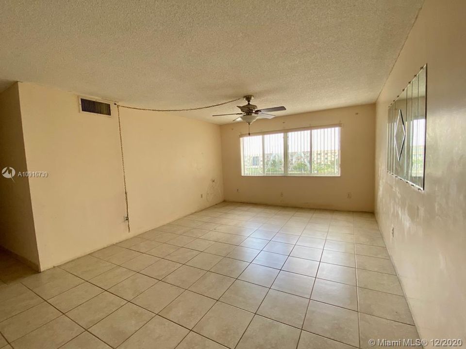 Recently Sold: $79,900 (2 beds, 1 baths, 1075 Square Feet)
