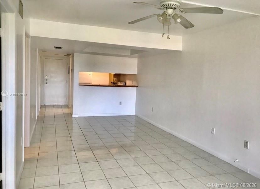 Recently Rented: $1,300 (1 beds, 1 baths, 721 Square Feet)