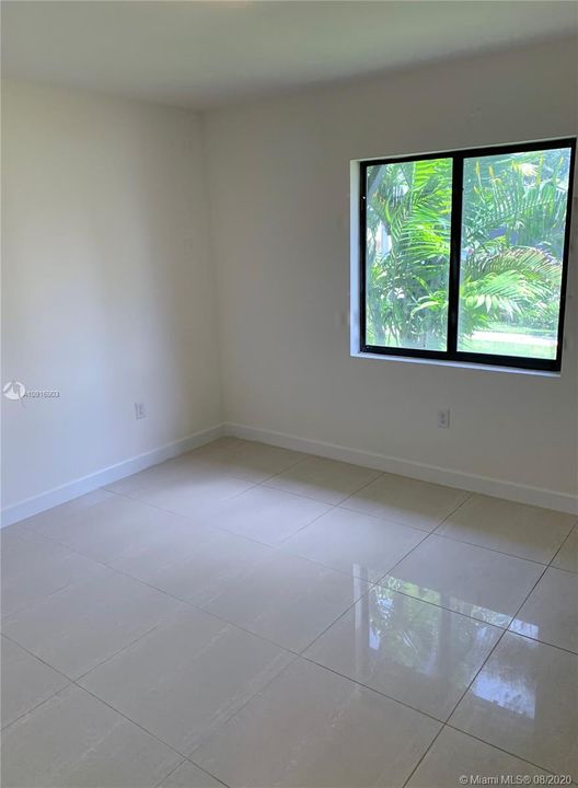 Vendido Recientemente: $499,500 (5 camas, 3 baños, 2136 Pies cuadrados)