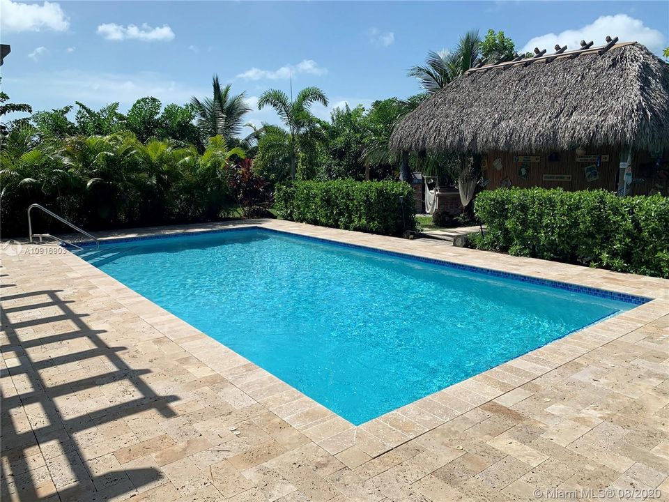 Vendido Recientemente: $499,500 (5 camas, 3 baños, 2136 Pies cuadrados)