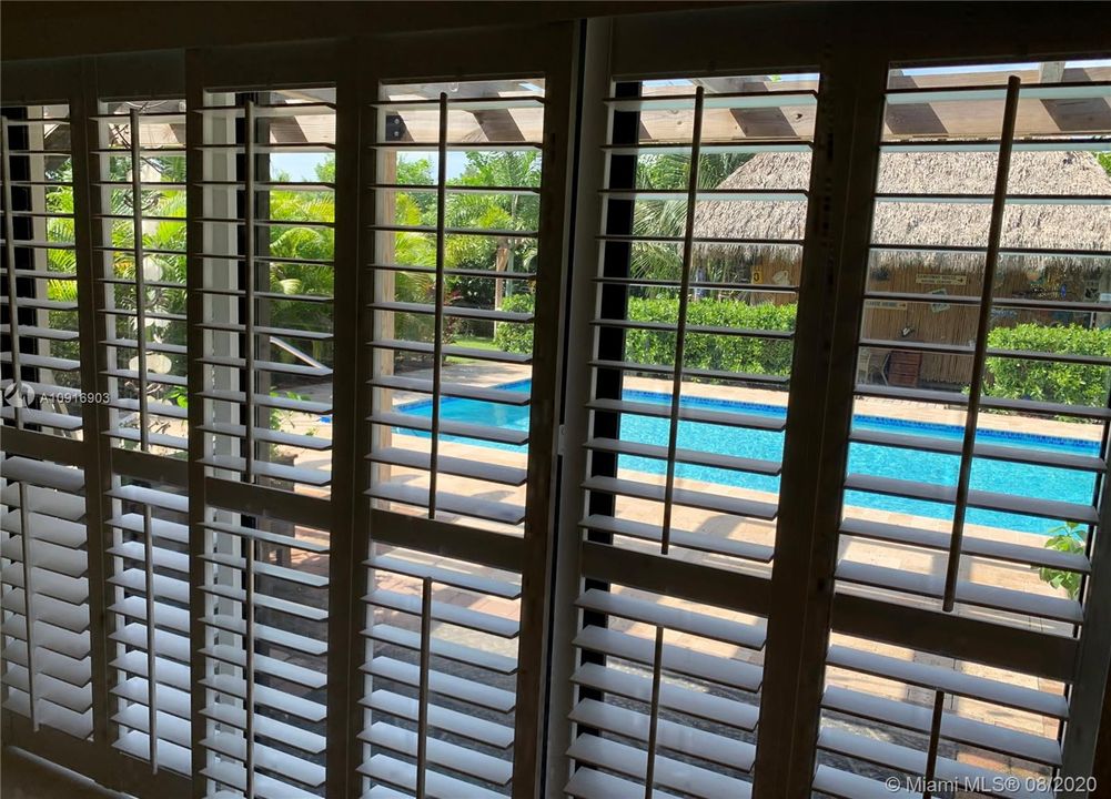 Vendido Recientemente: $499,500 (5 camas, 3 baños, 2136 Pies cuadrados)
