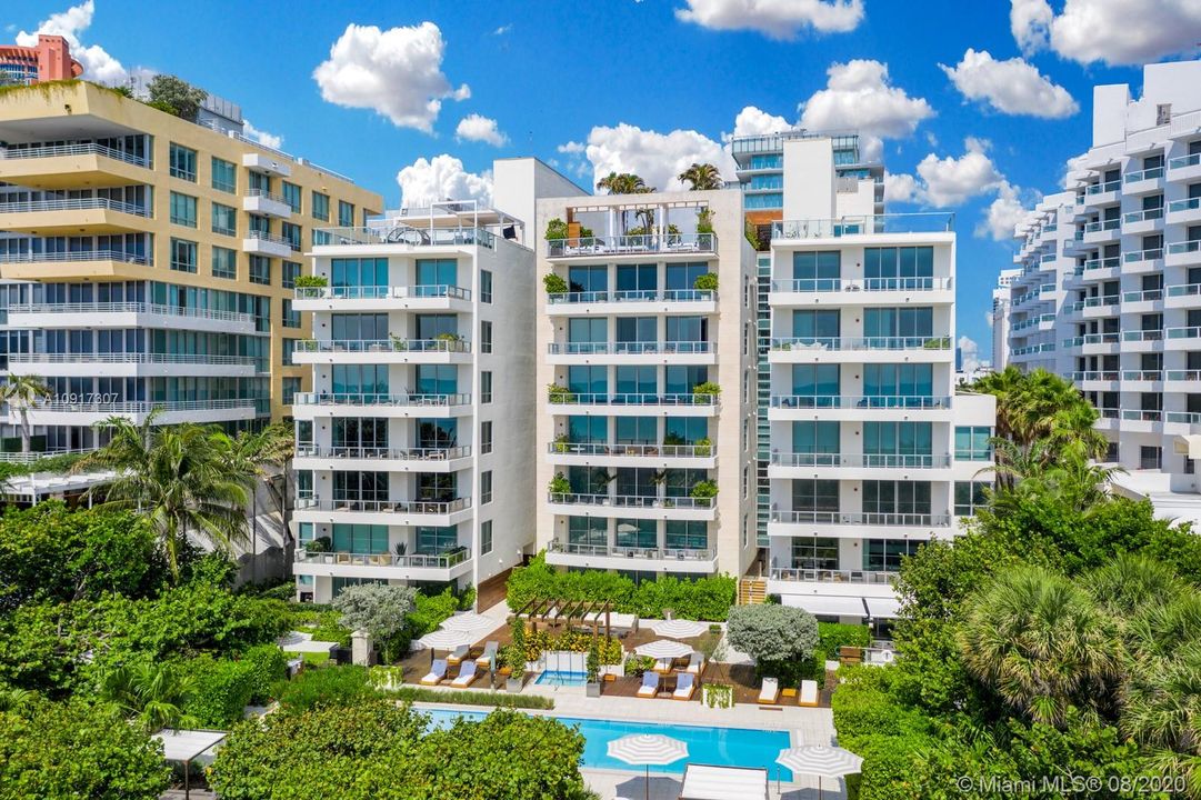 Vendido Recientemente: $10,995,000 (4 camas, 4 baños, 3936 Pies cuadrados)