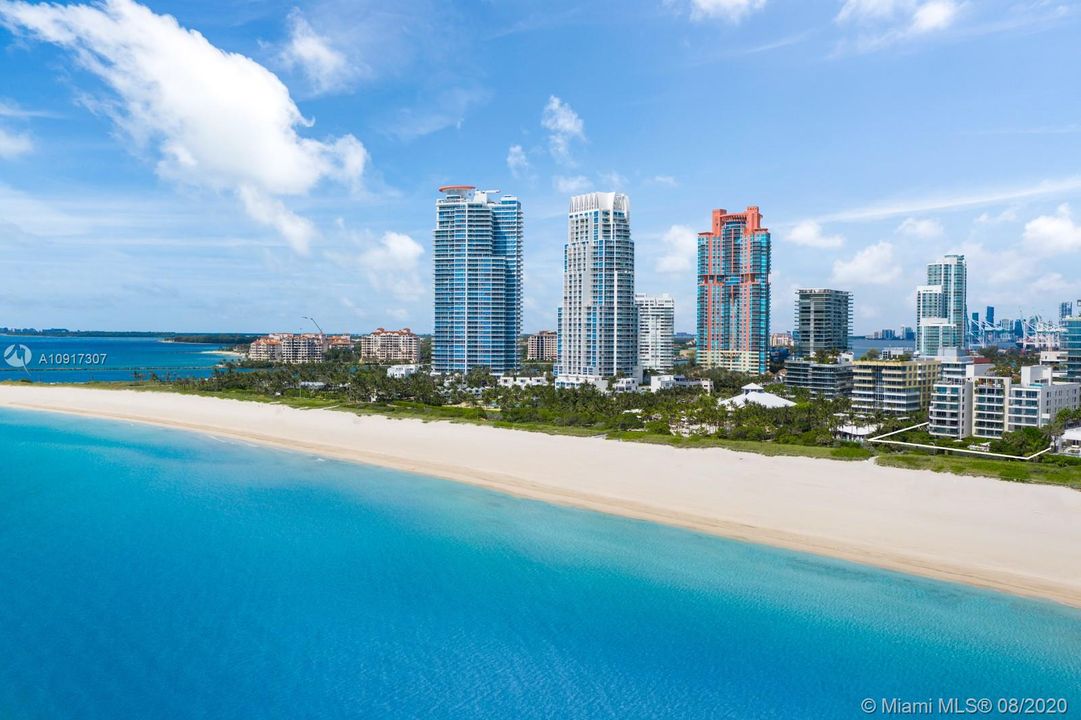 Vendido Recientemente: $10,995,000 (4 camas, 4 baños, 3936 Pies cuadrados)
