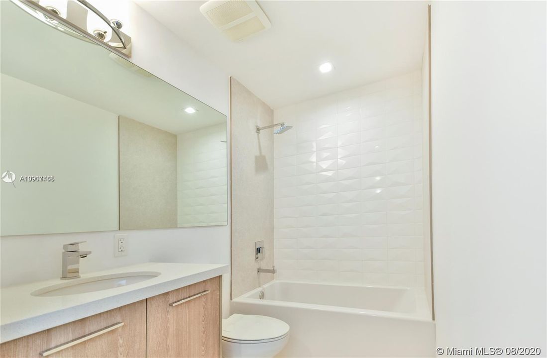 最近租的: $5,600 (4 贝兹, 3 浴室, 2654 平方英尺)