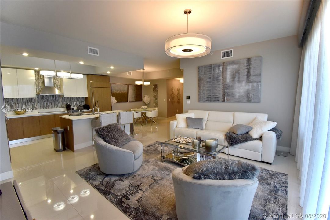 Vendido Recientemente: $949,900 (3 camas, 2 baños, 1881 Pies cuadrados)