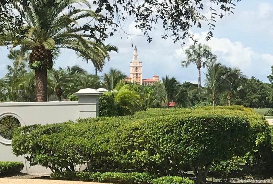 Vendido Recientemente: $1,749,000 (4 camas, 3 baños, 2814 Pies cuadrados)