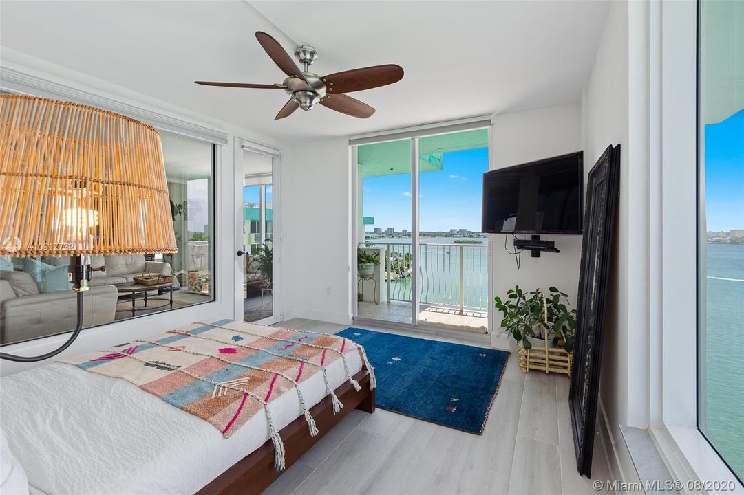 Recently Sold: $499,000 (2 beds, 2 baths, 1380 Square Feet)