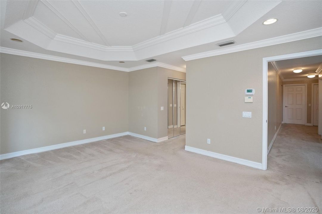 Vendido Recientemente: $473,000 (5 camas, 3 baños, 2994 Pies cuadrados)
