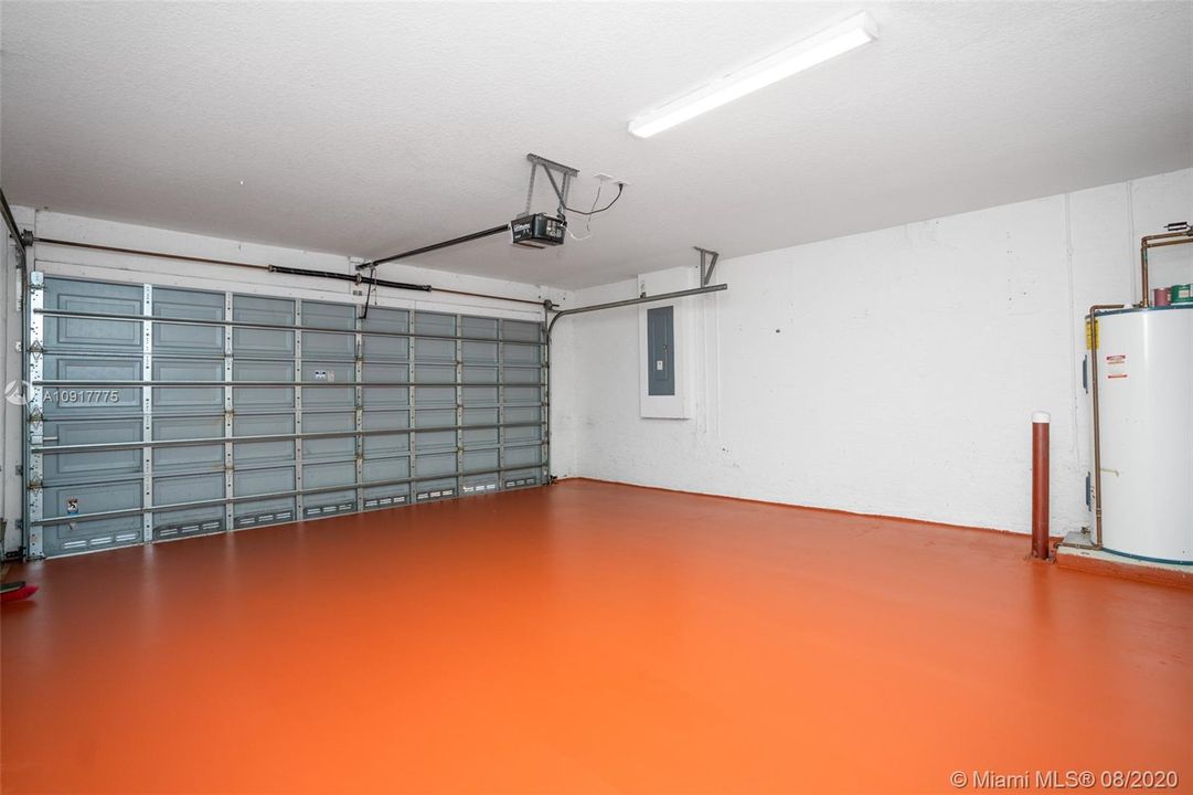 Vendido Recientemente: $473,000 (5 camas, 3 baños, 2994 Pies cuadrados)