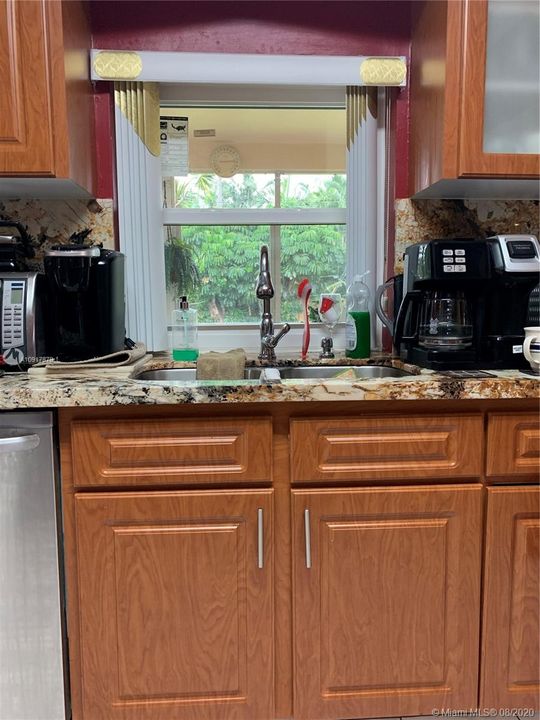 Recently Rented: $2,750 (4 beds, 2 baths, 1770 Square Feet)