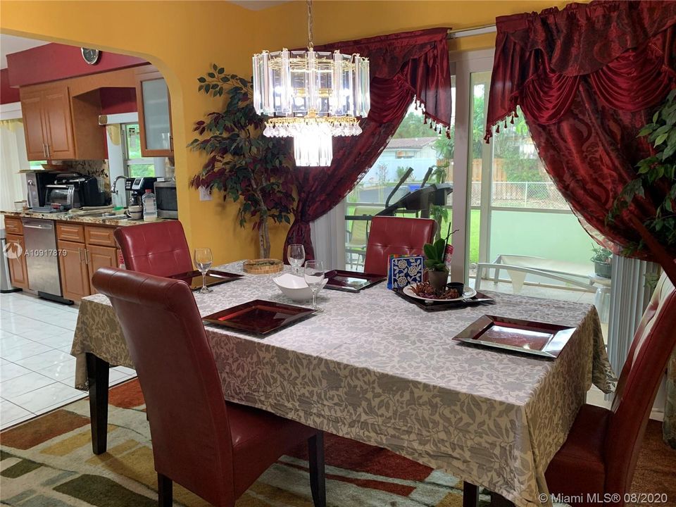 Recently Rented: $2,750 (4 beds, 2 baths, 1770 Square Feet)
