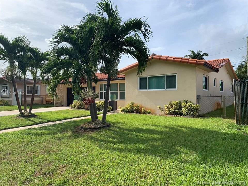 Recently Rented: $2,750 (4 beds, 2 baths, 1770 Square Feet)