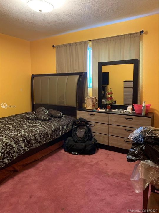 Recently Rented: $2,750 (4 beds, 2 baths, 1770 Square Feet)