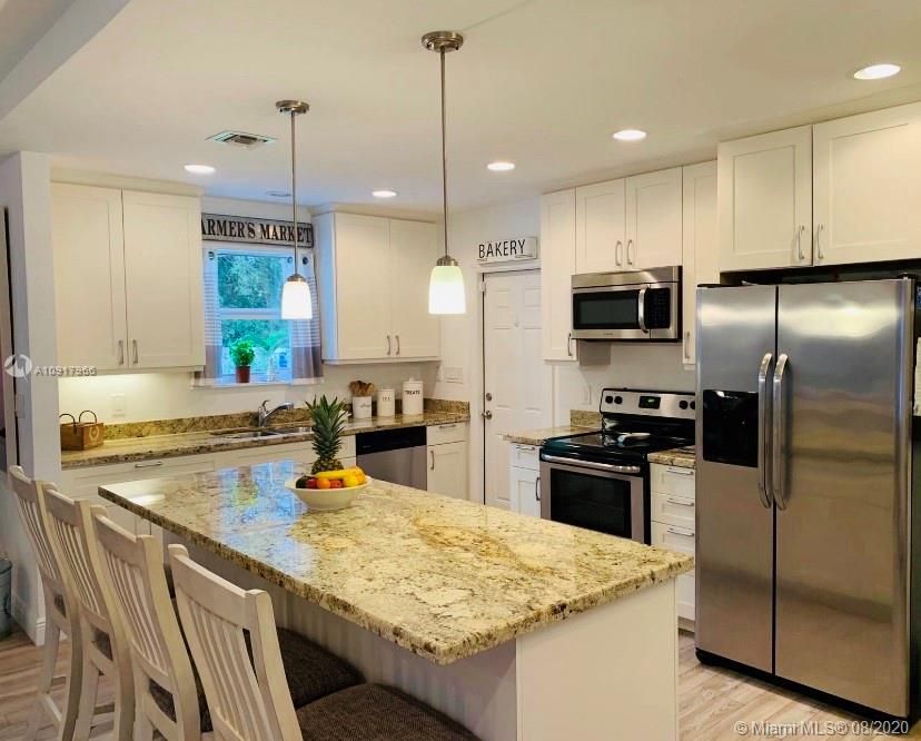Vendido Recientemente: $499,000 (3 camas, 2 baños, 1174 Pies cuadrados)