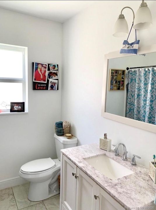 Vendido Recientemente: $499,000 (3 camas, 2 baños, 1174 Pies cuadrados)