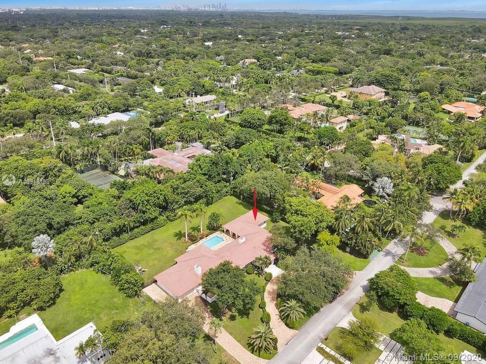 Недавно арендовано: $9,500 (6 спален, 5 ванн, 4743 Квадратных фут)