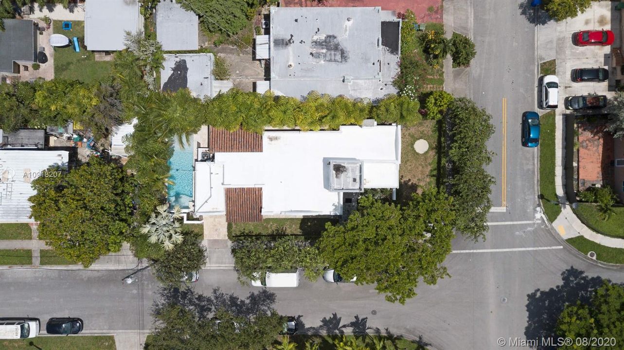 Recently Sold: $814,900 (3 beds, 2 baths, 1767 Square Feet)