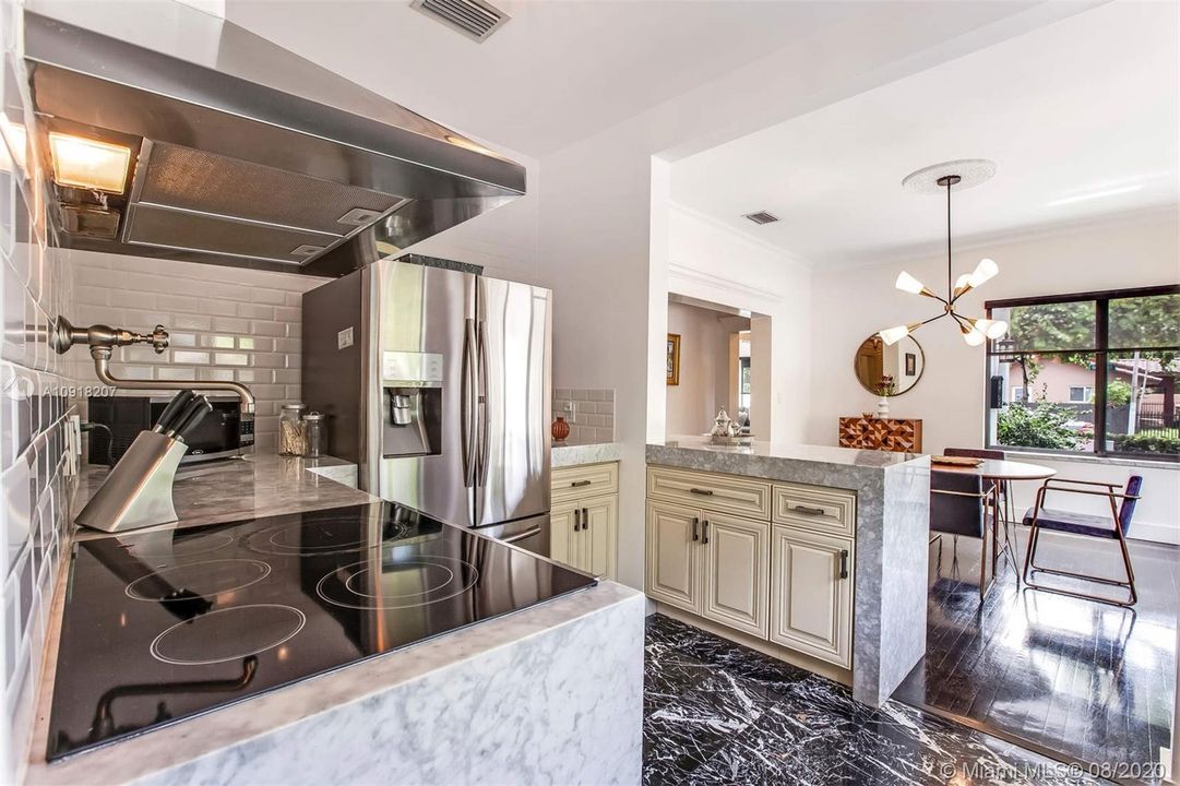 Recently Sold: $814,900 (3 beds, 2 baths, 1767 Square Feet)