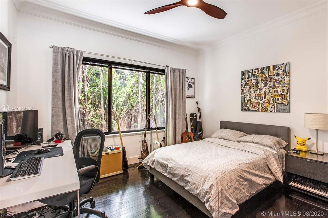 Recently Sold: $814,900 (3 beds, 2 baths, 1767 Square Feet)