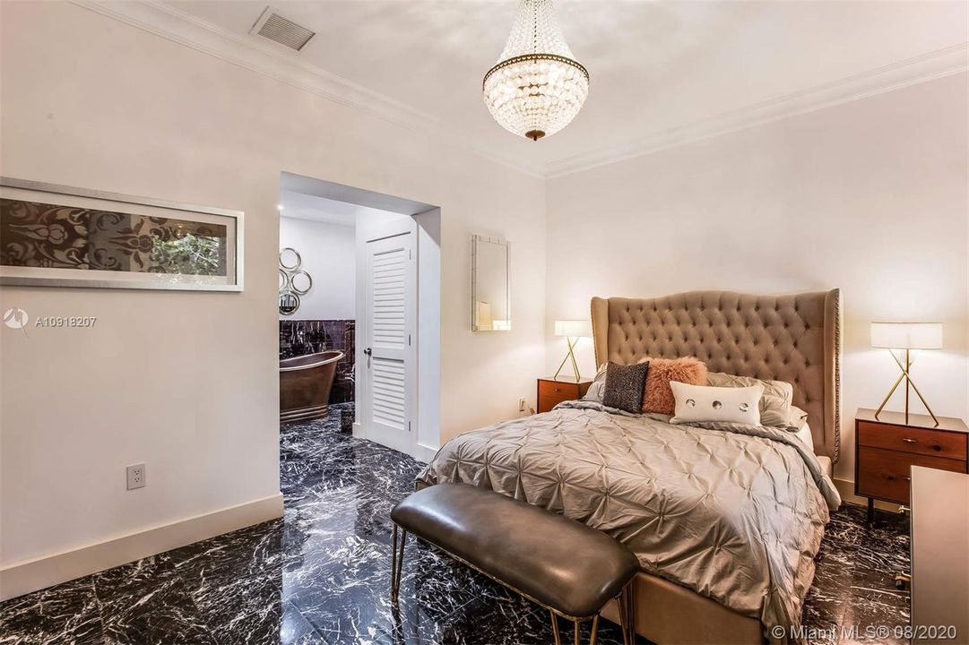 Recently Sold: $814,900 (3 beds, 2 baths, 1767 Square Feet)