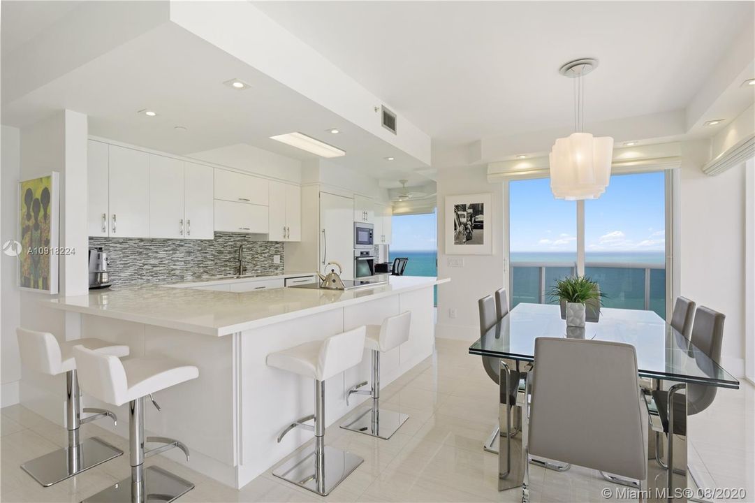 Kitchen & Dining Room