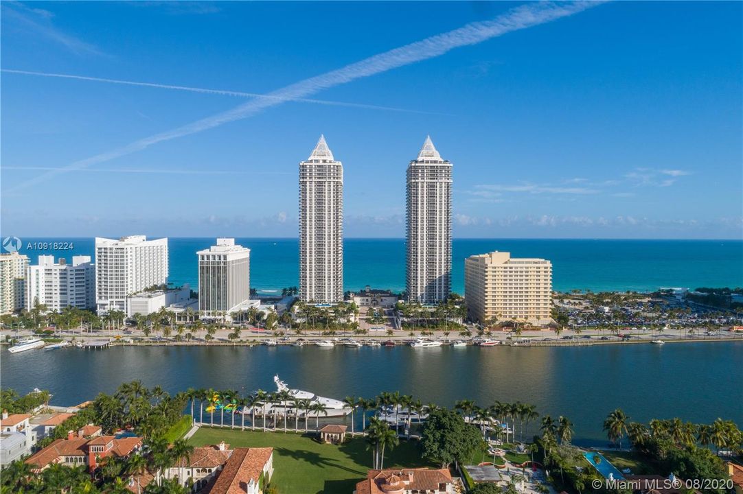 Recently Sold: $2,275,000 (3 beds, 3 baths, 1980 Square Feet)