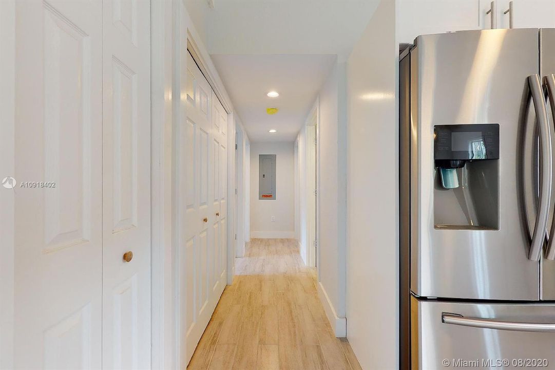 Vendido Recientemente: $375,000 (3 camas, 2 baños, 1492 Pies cuadrados)