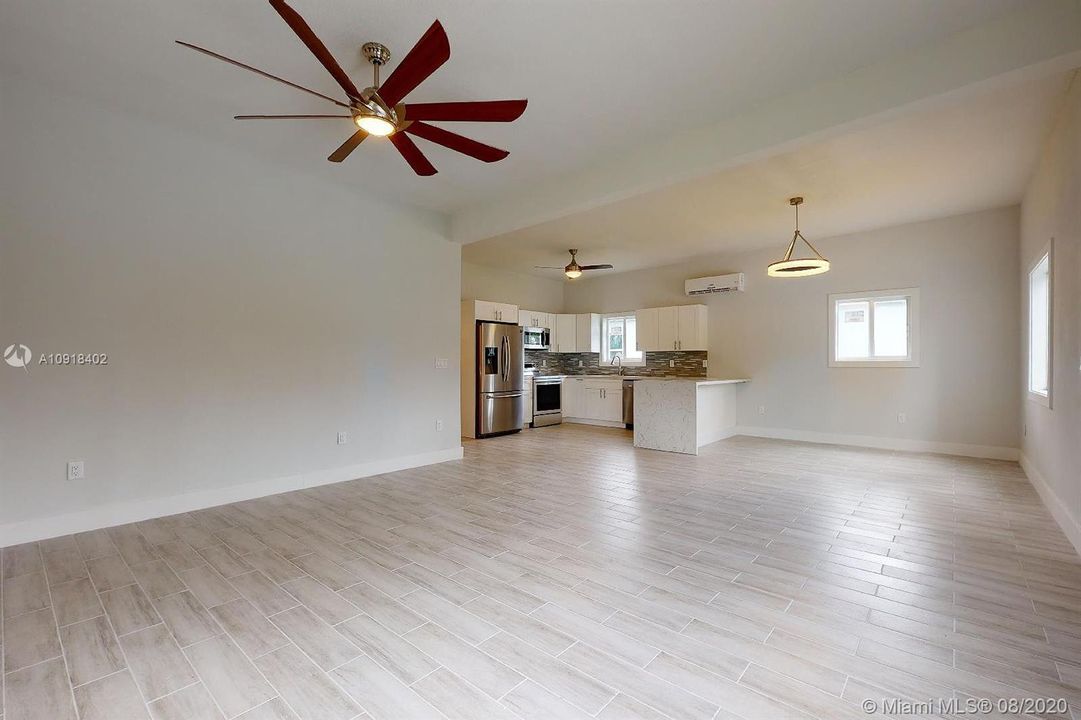 Vendido Recientemente: $375,000 (3 camas, 2 baños, 1492 Pies cuadrados)