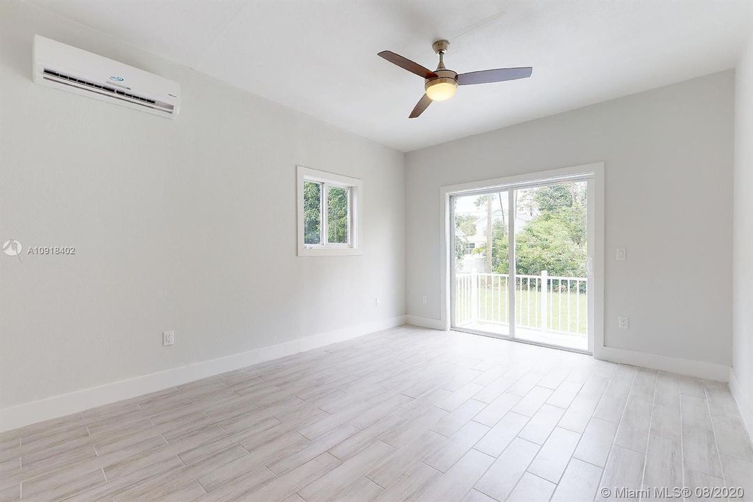 Vendido Recientemente: $375,000 (3 camas, 2 baños, 1492 Pies cuadrados)
