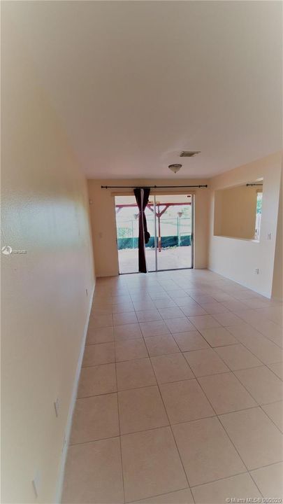 Recently Sold: $259,900 (4 beds, 3 baths, 1837 Square Feet)