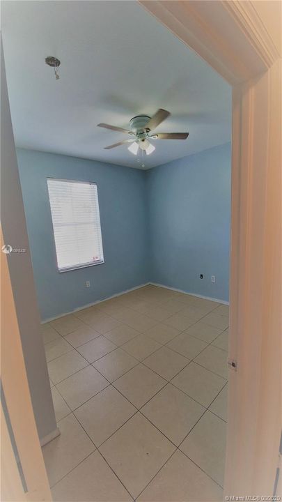 Recently Sold: $259,900 (4 beds, 3 baths, 1837 Square Feet)