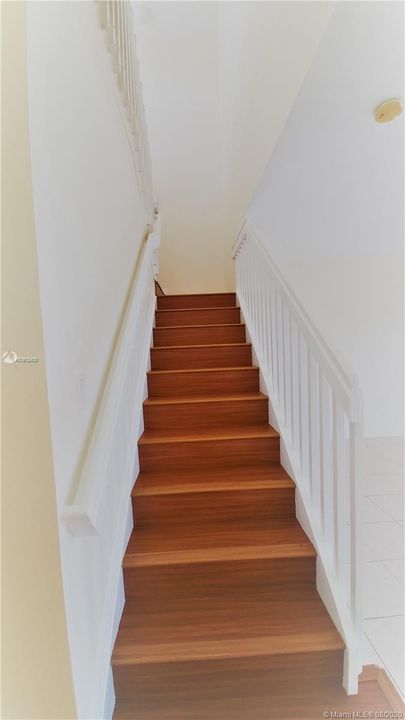 Recently Sold: $259,900 (4 beds, 3 baths, 1837 Square Feet)