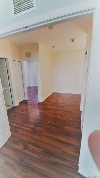 Recently Sold: $259,900 (4 beds, 3 baths, 1837 Square Feet)