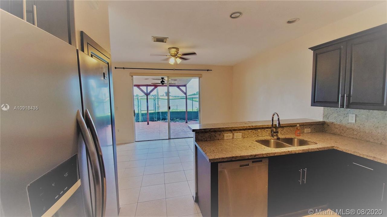 Recently Sold: $259,900 (4 beds, 3 baths, 1837 Square Feet)