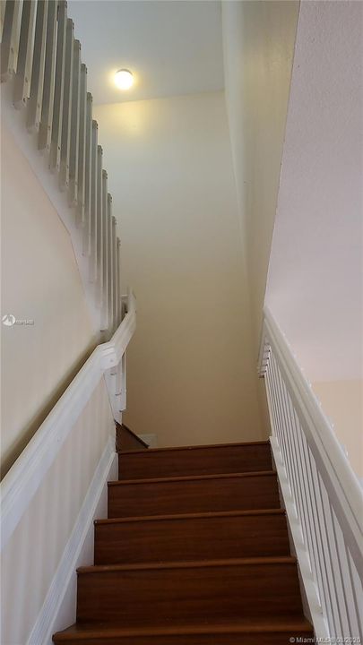 Recently Sold: $259,900 (4 beds, 3 baths, 1837 Square Feet)