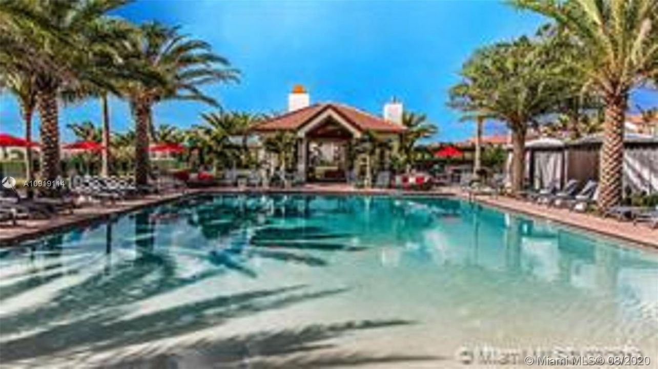 Recently Rented: $2,400 (3 beds, 3 baths, 2640 Square Feet)