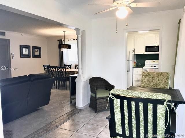 Recently Sold: $135,000 (2 beds, 2 baths, 1078 Square Feet)