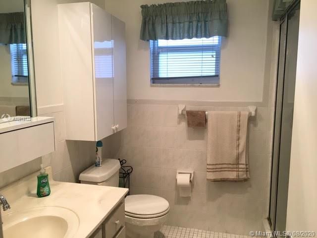 Recently Sold: $135,000 (2 beds, 2 baths, 1078 Square Feet)