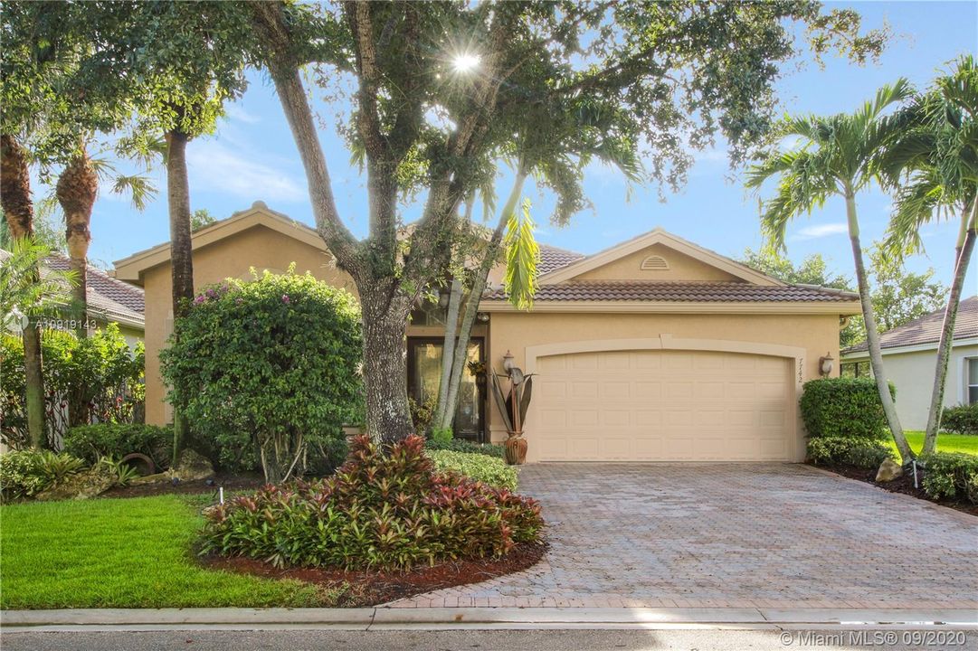 This IS the best buy at Valencia Shores! Don't miss this beautifully appointed Mediterranean model home.  A must see!