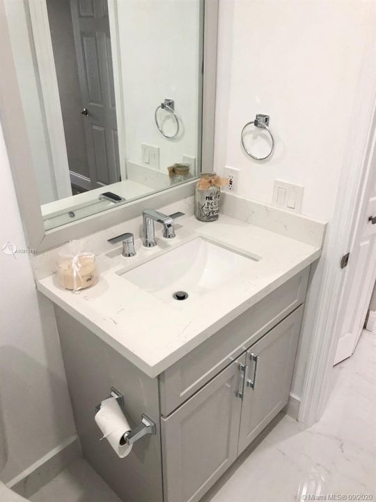 Recently Sold: $375,000 (3 beds, 2 baths, 1418 Square Feet)