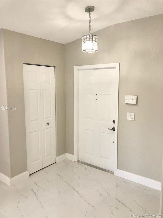 Recently Sold: $375,000 (3 beds, 2 baths, 1418 Square Feet)
