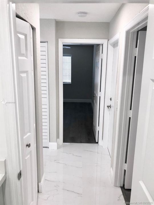 Recently Sold: $375,000 (3 beds, 2 baths, 1418 Square Feet)