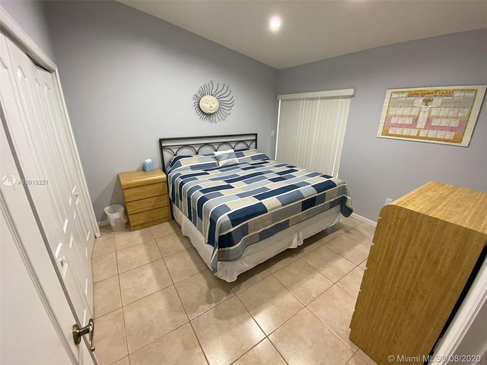 Bedroom 3 of 4